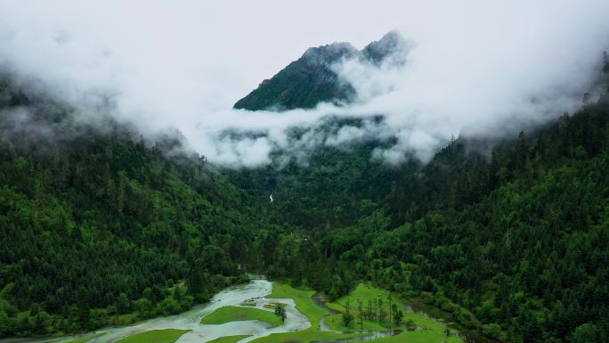 航拍川西莲花湖月亮湾湿地风景