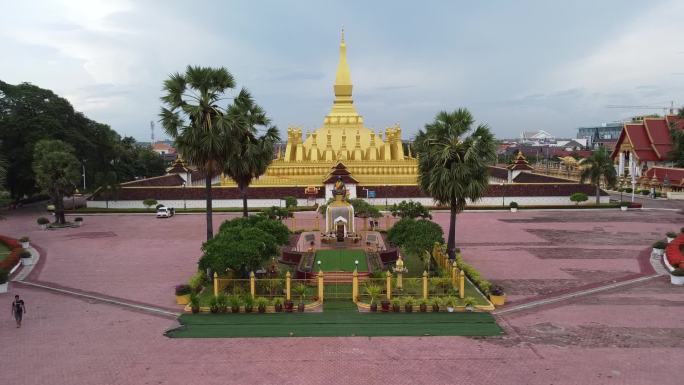 老挝首都万象地标建筑——塔銮1