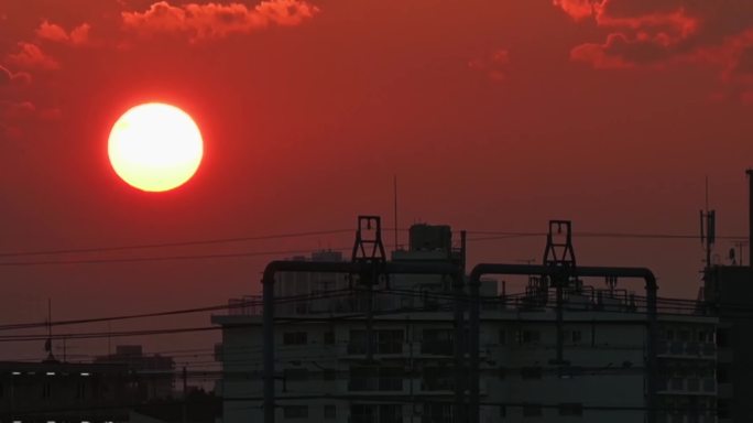 夕阳延时列车桥梁