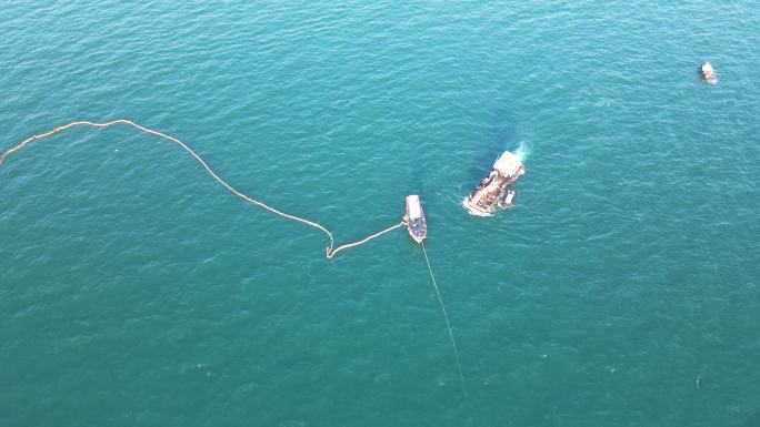 溢油回收鸟瞰图海难救援船航拍救援