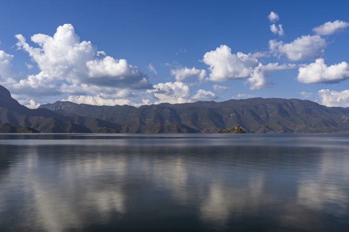 泸沽湖格姆女神山延时摄影