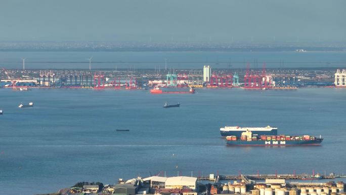 长江口海上集装箱船运输 4K航拍素材