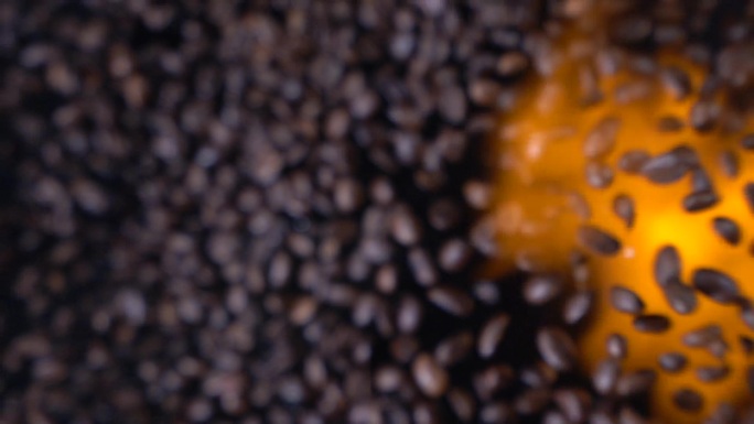 【1080P原创】咖啡豆伴随火焰弹起