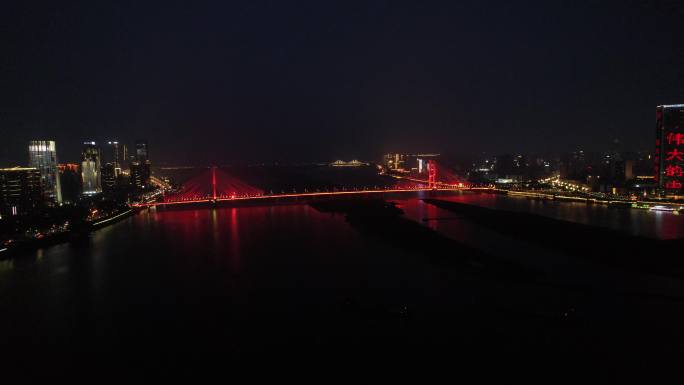 航拍江西南昌八一大桥交通夜景