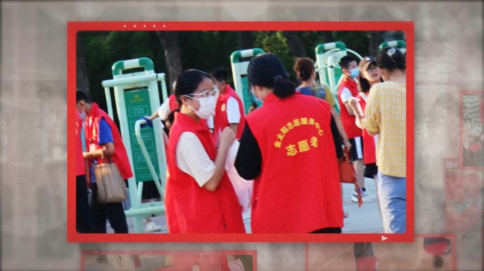 干净单张企业领导图文展示商务宣传相册