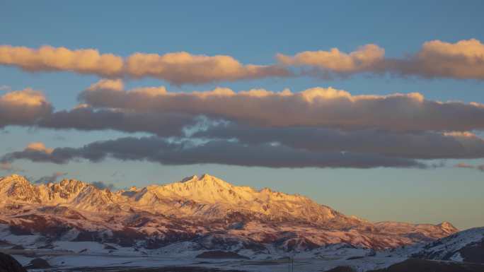 川西雅拉雪山