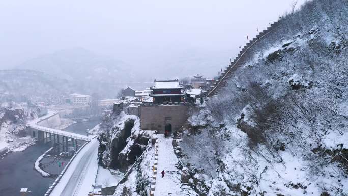 航拍山西阳泉娘子关长城雪景