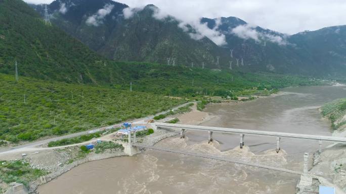 雅江 浪花 江水 波涛汹涌 雅鲁藏布江