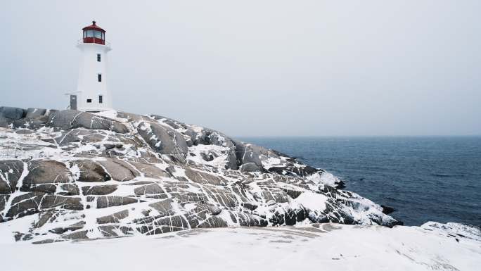 佩吉湾灯塔的暴风雪