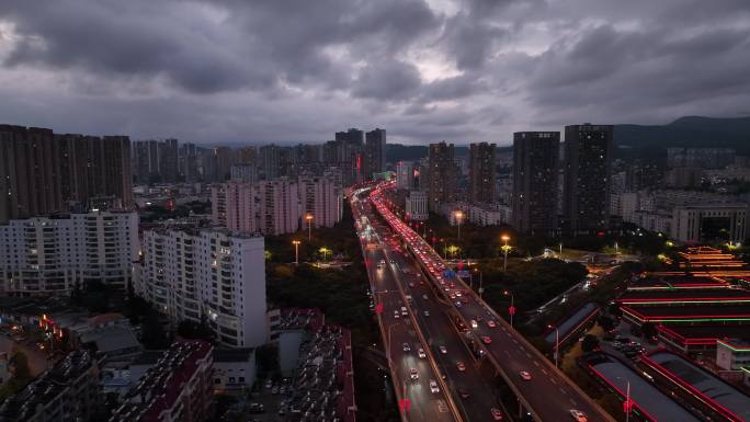 盘龙区二环快速a线夜景航拍