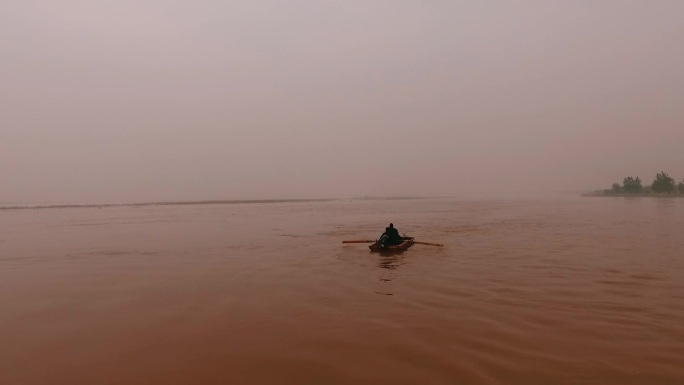 黄河水上泛舟