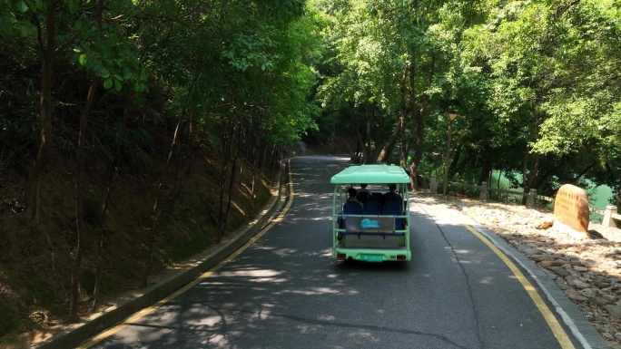 万绿湖镜花缘观光车