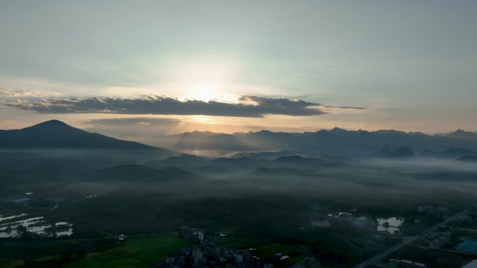 航拍内蒙古城市呼伦贝尔草原生态旅游