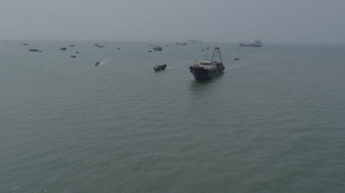 北海侨港海滩航拍 海岸海堤 海港港湾渔船