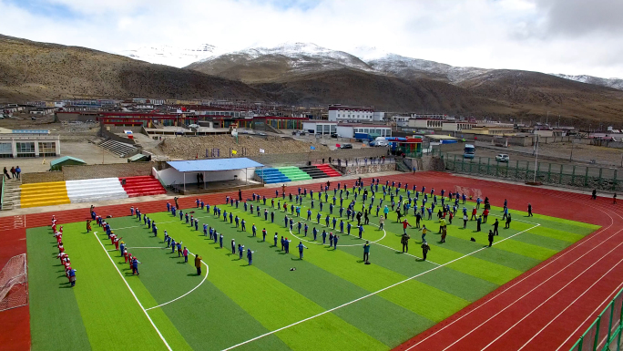 西藏阿里塔尔钦小学