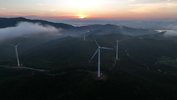 【正版原创】高山风力发电场朝霞