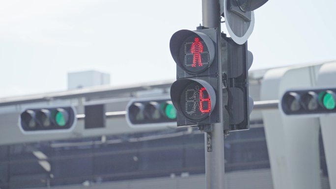 4K正版-道路交通信号灯-红灯转绿灯01