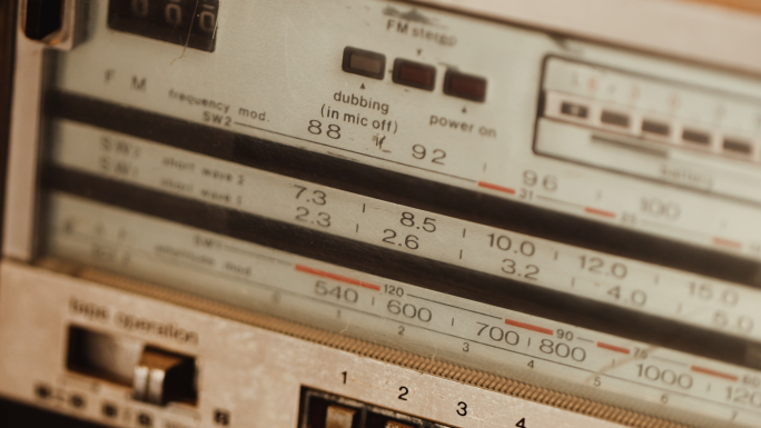 4k 老物件 收录机 收音机 广播无线电