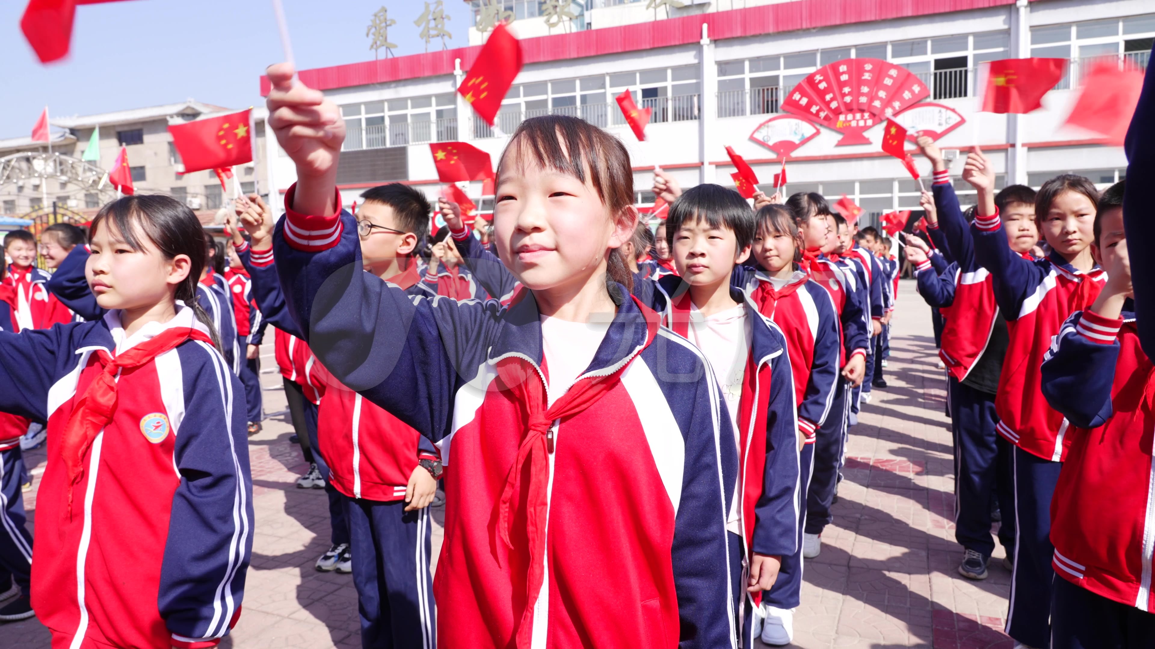 开学第一课 江西新余中小学幼儿园举行升国旗仪式|开学第一课_新浪新闻