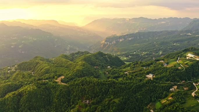 航拍山川峡谷丁达尔效应