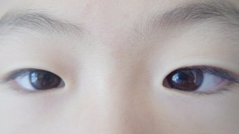 实拍儿童眼睛瞳孔特写4k视频素材可商用视频素材