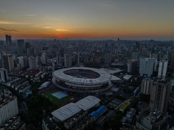 长沙贺龙体育场日出航拍延时