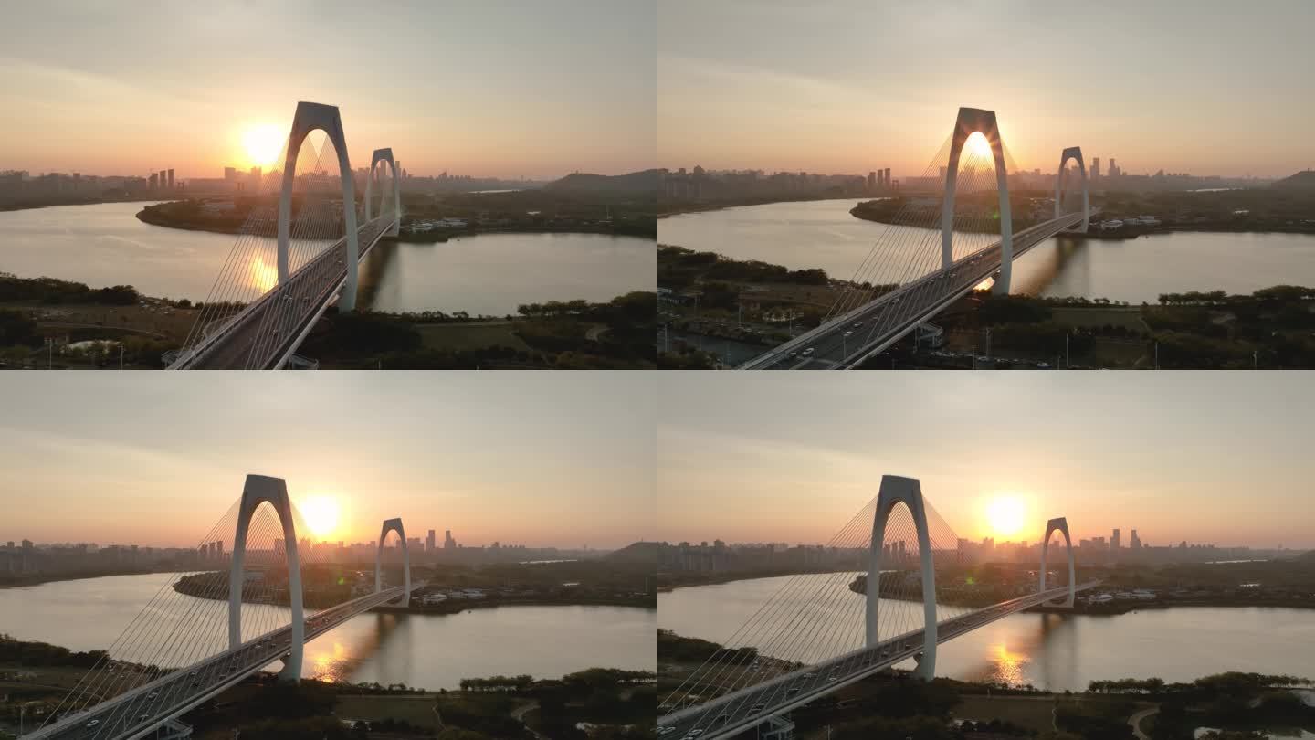 4K航拍南宁青山大桥日出风光