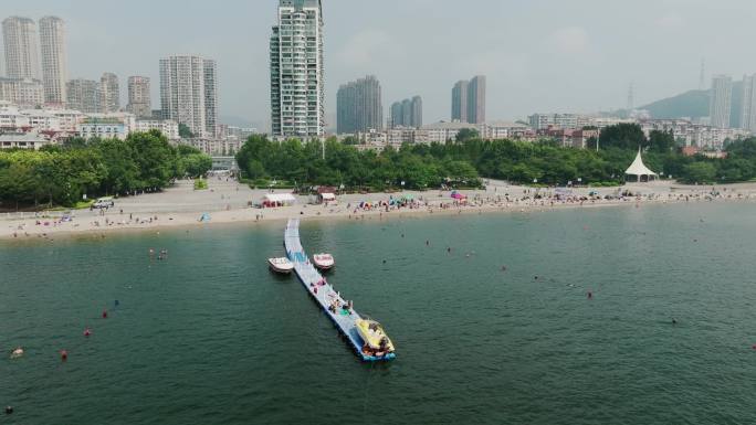 大连星海公园海滨浴场