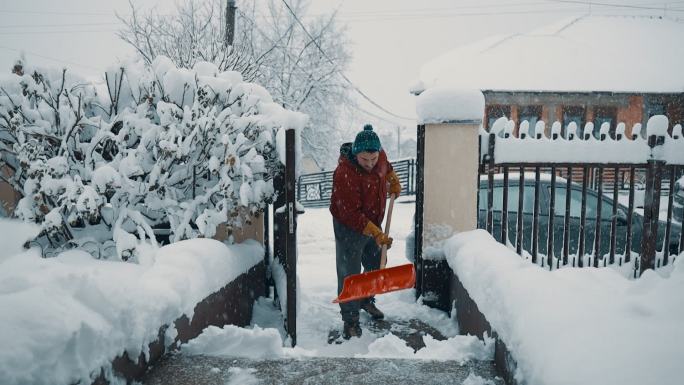 扫雪日铲雪车下雪冬天冬季公路扫路