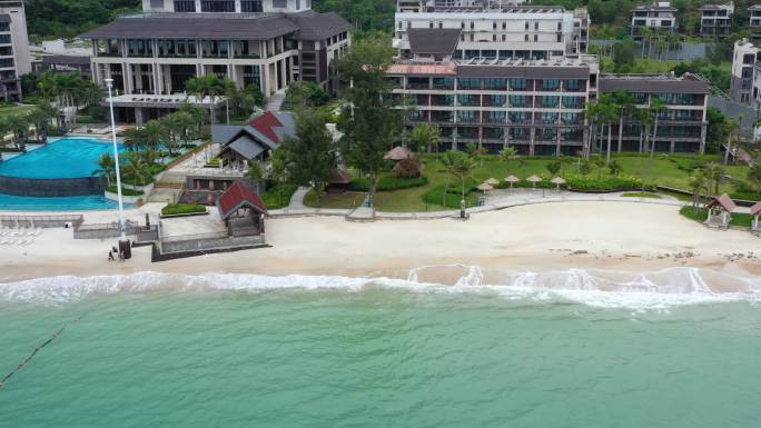 海浪、沙滩、桔钓沙莱华度假酒店