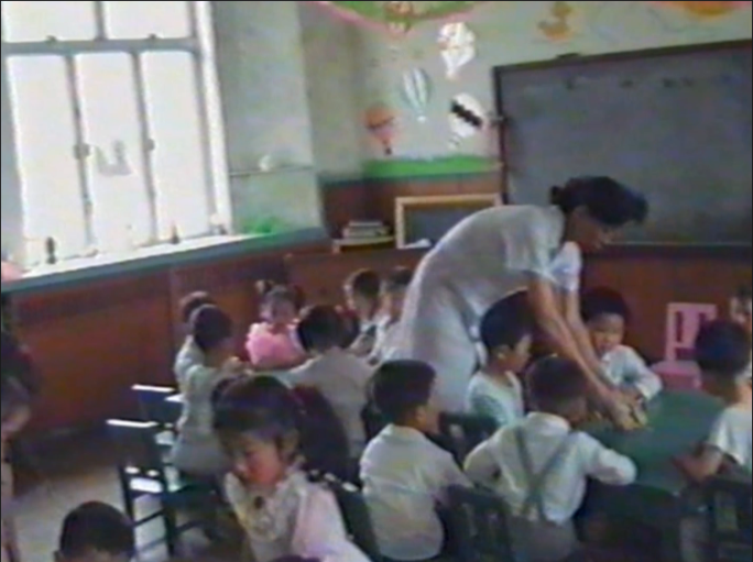 九十年代幼儿园小班 中班 大班 教学上课