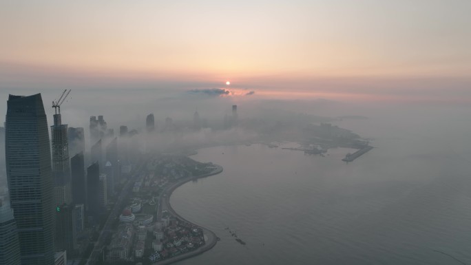 青岛航拍清晨平流雾