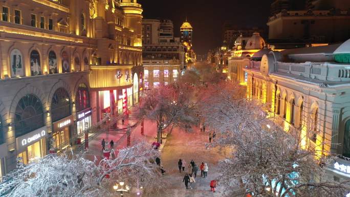 4k航拍下雪的中央大街 夜景 哈尔滨夜景