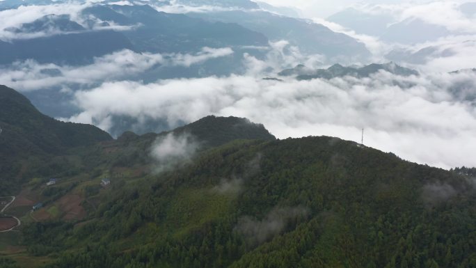 4k航拍高山峡谷云海