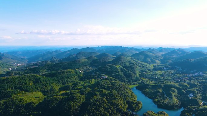 航拍中国宜居城市生态保护生活用水大美山河