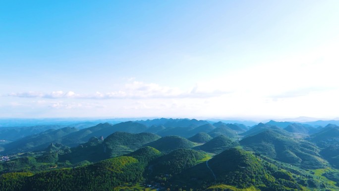 航拍祖国秀美山川大美山河绵延山峰生态保护