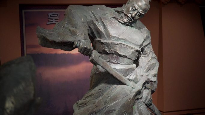 沛县博物馆刘邦斩蛇起义雕塑