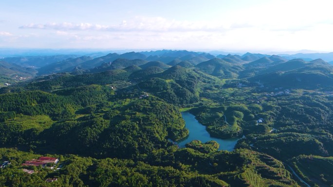 航拍中国生态保护城市用水保护区绵延山峰