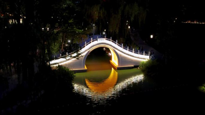 西安兴庆宫公园玉带桥夜景照明