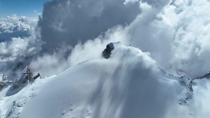 中国最值得爬的五大入门级雪山之哈巴雪山1