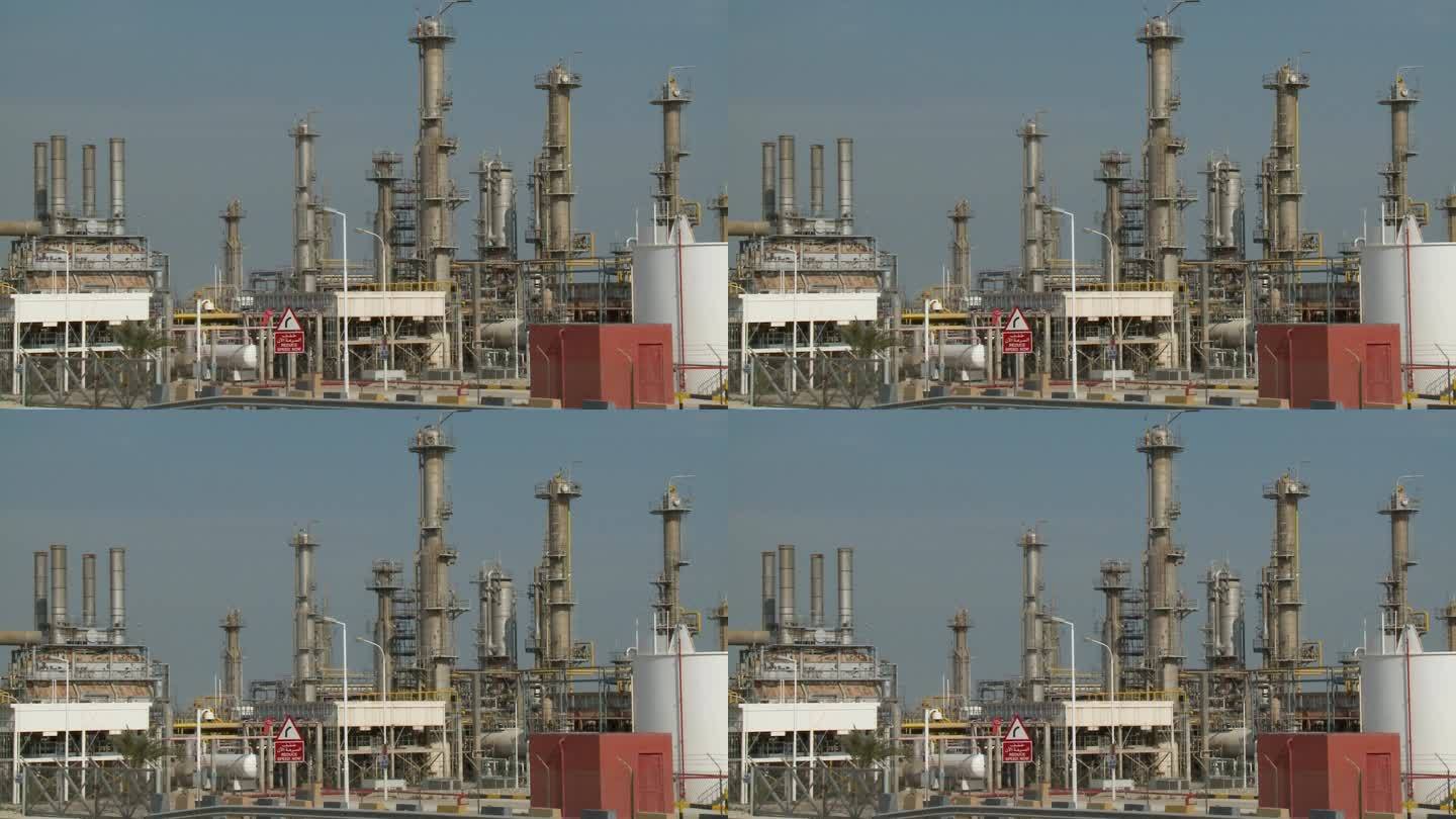 炼油厂烟囱工业革命油田开采废弃工厂