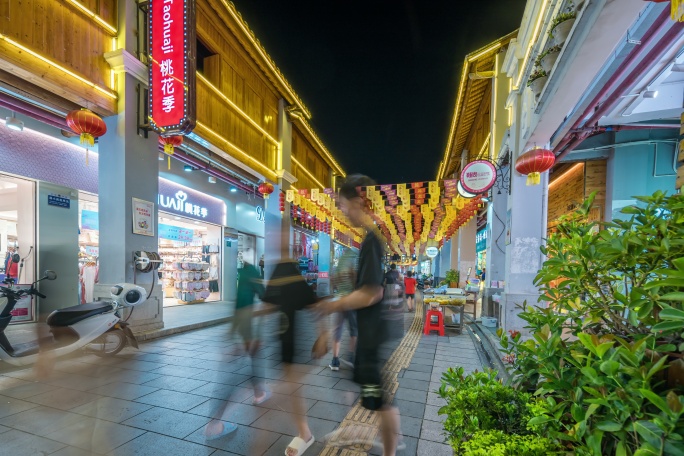 河源市太平古步行街街逛街购物人来人往