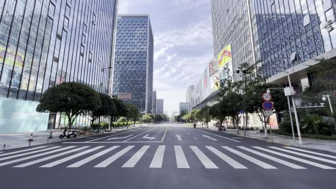 4K疫情空旷城市街道路口