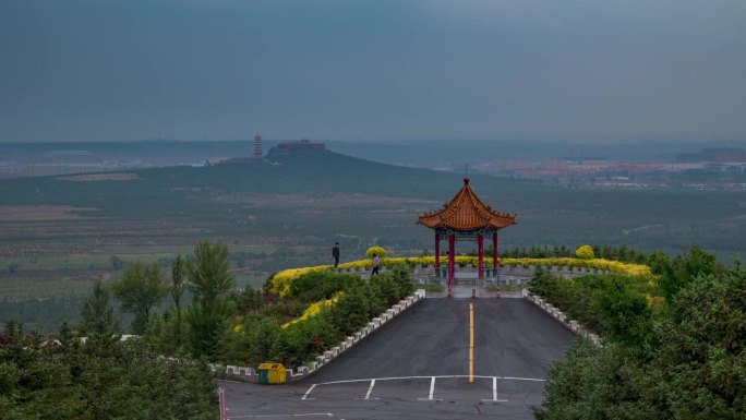 山西大同火山群老虎山昊天寺雨天延时