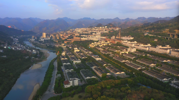 茅台镇全景茅台酒厂 4段