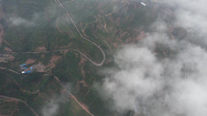 云穿梭穿云转场云冲屏黄河大坝多镜头c