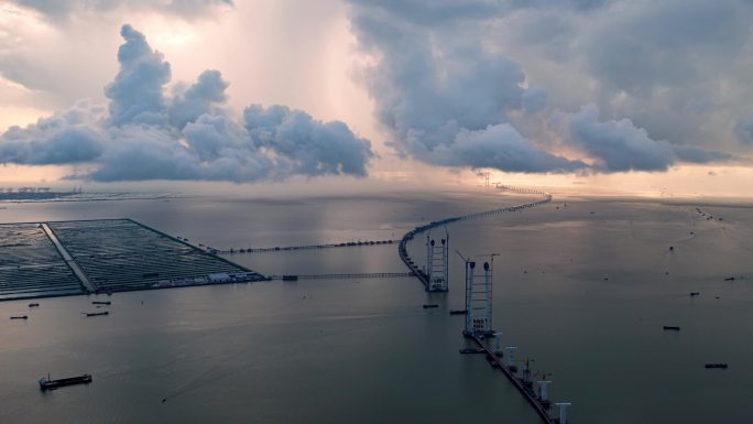 【4K超清延时】深中通道日出暴雨航拍延时