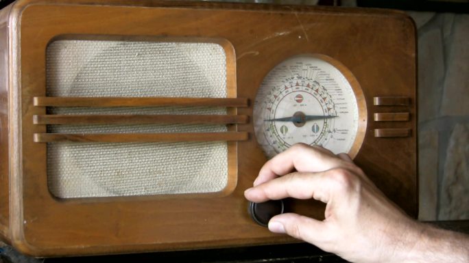 复古收音机怀旧老式半导体电子管全波段