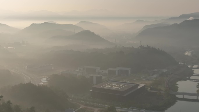 航拍浙江绍兴诸暨枫桥古镇枫桥学院早晨水墨