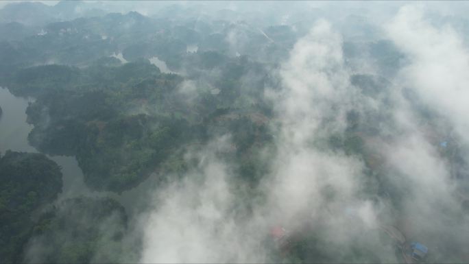 航拍晨雾风景